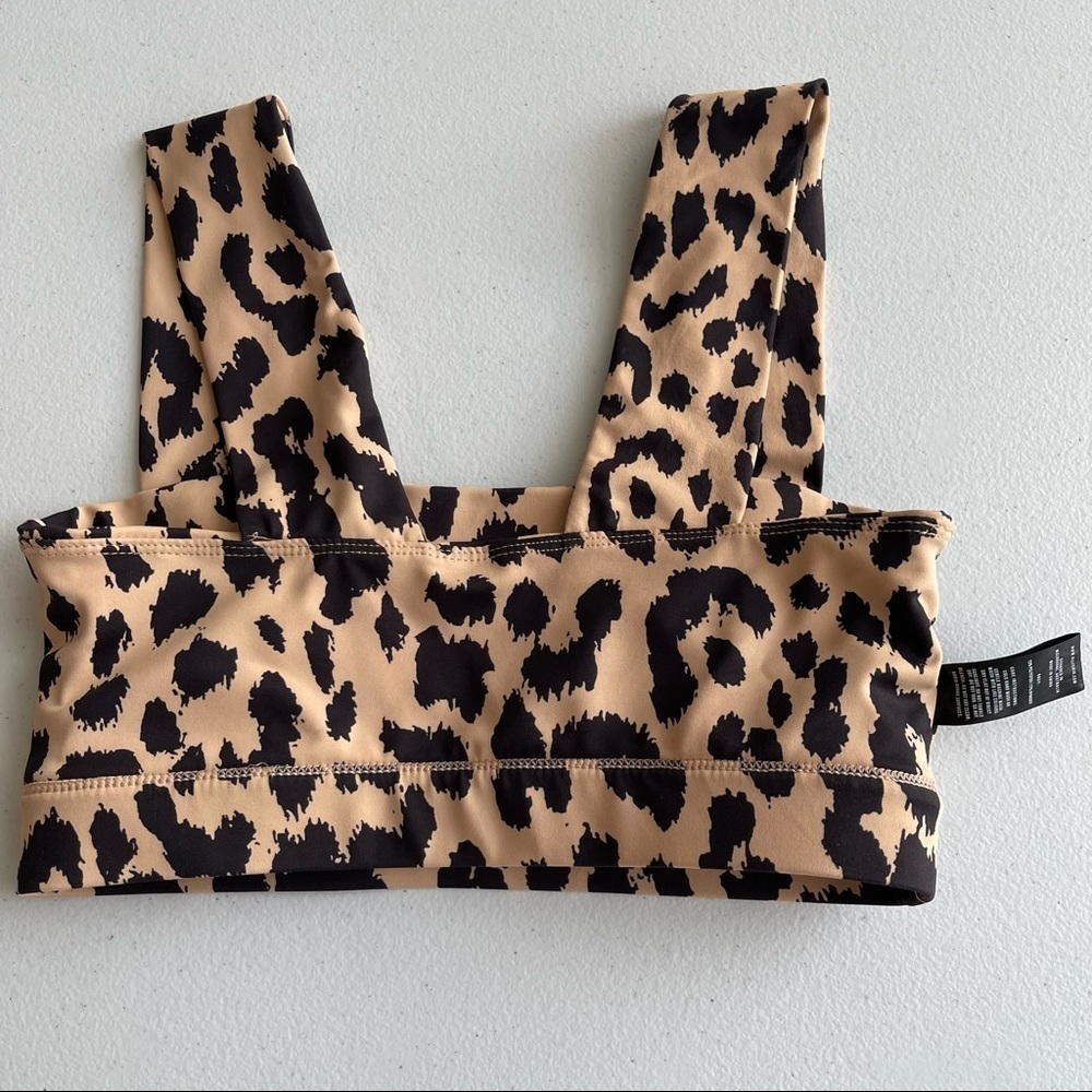 Leopard Print Sports Bra - Picture 8 of 10
